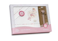 TRIPTICO CUNA AMOROSO PETALOS FLORES Y BROCHE BLANCO ROSA